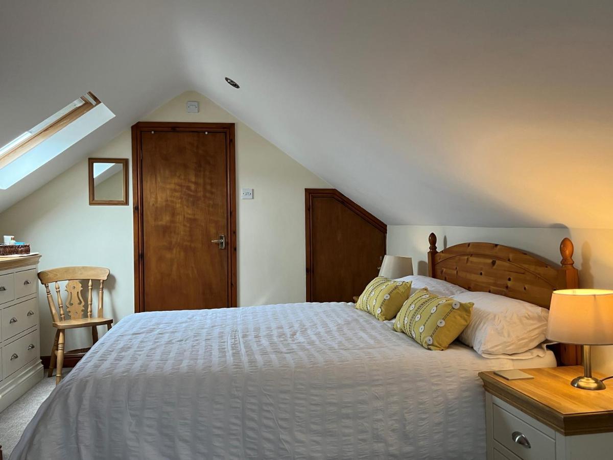 Cheerful 3 Bedroom Cottage In Central Location แอมเบิลไซด์ ภายนอก รูปภาพ