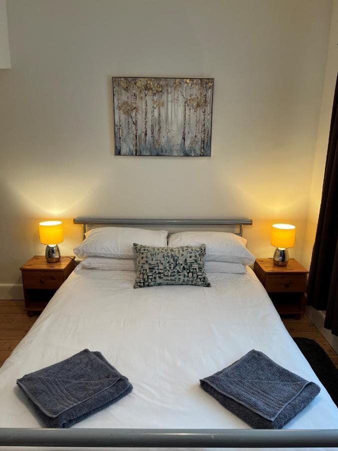 Cheerful 3 Bedroom Cottage In Central Location แอมเบิลไซด์ ภายนอก รูปภาพ