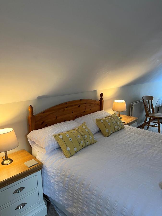 Cheerful 3 Bedroom Cottage In Central Location แอมเบิลไซด์ ภายนอก รูปภาพ